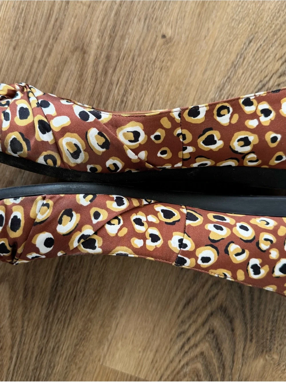 Naturalizer Rust Leopard-Print Pointed Knot Flats